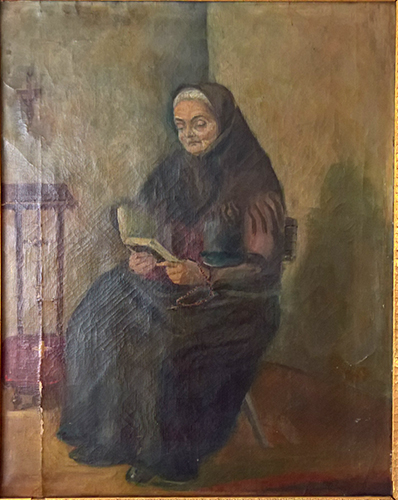 Alte Frau mit Gebetbuch